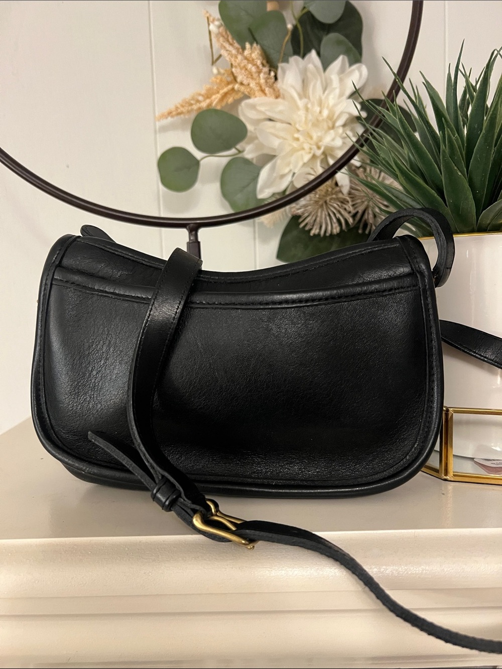 Vintage Coach Wendie Black Leather Crescent Crossbody Bag